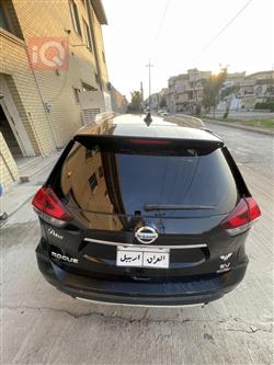 نيسان روج